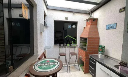 Apartamento com 2 dormitórios à venda, 50 m² por R$ 318.000 - Vila Gilda - Santo André/SP
