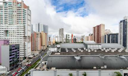 EXCELENTE SALA COMERCIAL EM FRENTE AO SHOPPING CURITIBA