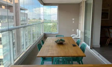 Cobertura com 3 quartos para alugar na Praça Seringueira, Tamboré, Santana de Parnaíba