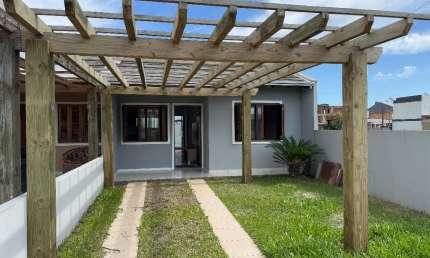Casa com 2 quartos à venda no Atlântida Sul (Distrito), Osório 