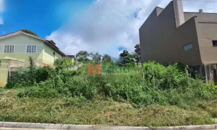 Terreno medindo 15x56m² total 840m² à venda em Uvaranas