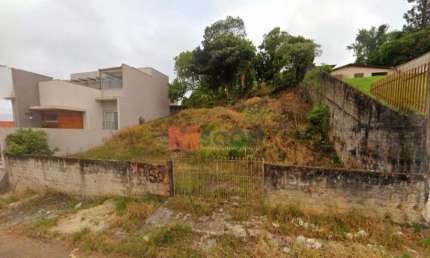 Terreno à venda medindo 15x60m² total de 900m² em Uvaranas