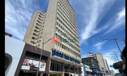 Apartamento com 3 quartos para alugar na Avenida Doutor Vicente Machado, 585, Centro, Ponta Grossa