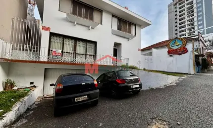 Casa comercial com 9 salas para alugar no Centro, Ponta Grossa 