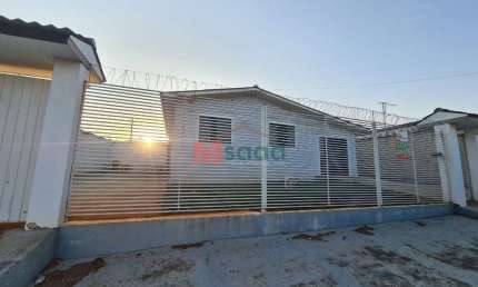 Excelente casa de esquina 2 quartos a venda na Vila Cipa