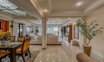 Cobertura à venda 3 suítes, gourmet e vista mar no Boqueirão Praia Grande-SP