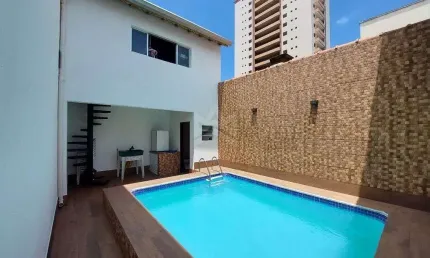 Casa com 3 quartos e piscina à venda no Balneário Maracanã em Praia Grande-SP