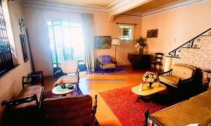 Casa Duplex com 2 salas, 3 Quartos, 1 suítes, copa cozinha, varanda, Anexo, 3 vagas à venda, 226 M²