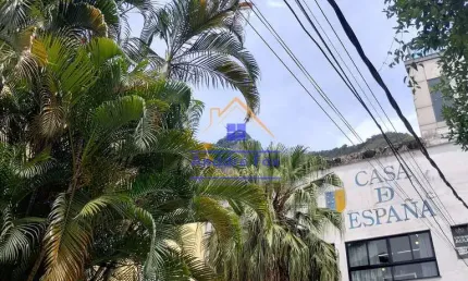 Prédio com cinco pavimentos no Humaitá entre Botafogo e Lagoa , Humaitá, Rio de Janeiro, RJ
