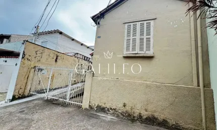 Excelente oportunidade de investimento! Casa para venda no Jardim Pacaembu, em Jundiaí - SP, com um terreno de 310m² e 142m² de área construída.
