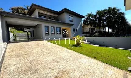 Linda Casa em Condomínio na Cidade de Jundiaí-SP, 4 Quartos, 3 Suítes, 3 Salas, 6 Banheiros, 5 Vagas, 451m²!