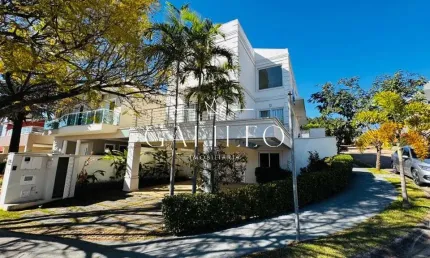 Casa em Condomínio de Alto Padrão para Locação em Jundiaí-SP, Bairro Engordadouro: 6 Quartos, 2 Suítes, 3 Salas, 6 Banheiros, 3 Vagas de Garagem, 340m².