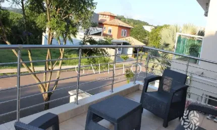 Casa à Venda Sobrado 327m² - 5 Dormitórios 2 Suítes 6 Banheiros / Mobiliada / Aquecimento Solar / 4 Vagas / Bosque Dos Jatobás