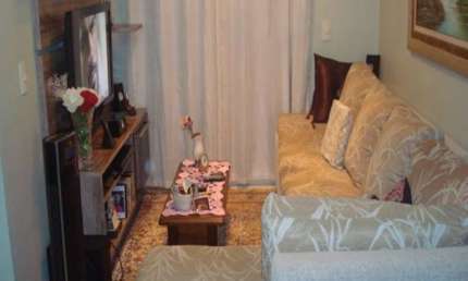 VENDA | APARTAMENTO NO RESIDENCIAL NOVE DE JULHO - Com 2 dormitórios, com varanda, armários planejados no quarto, banheiro, cozinha e 01 vaga coberta.