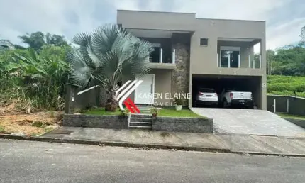 Casa à venda com 03 dormitórios, sendo 01 suíte em condomínio fechado/sj