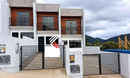 Casa / sobrado à venda com 2 dormitórios e 2 banheiros, em potecas sj