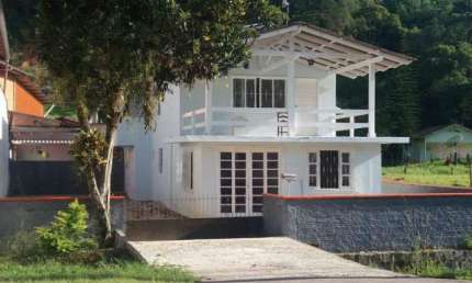 Casa com 7 quartos à venda no São Pedro, Brusque  por R$ 450.000