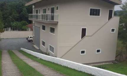Casa com 5 quartos à venda no Dom Joaquim, Brusque  por R$ 2.700.000