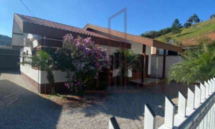 Casa à venda no Cedrinho, Brusque 