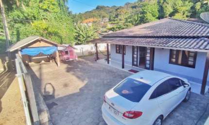 Casa com 4 quartos à venda no Cedrinho, Brusque , 247 m2 por R$ 750.000