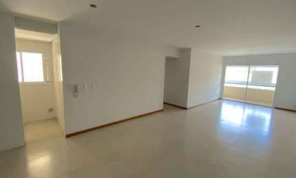 Apartamento com 2 quartos à venda no Centro I, Brusque , 99 m2 por R$ 742.800