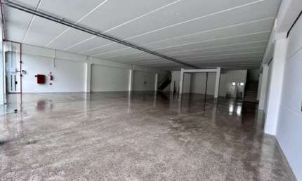 Ponto comercial com 2 salas para alugar no Santa Terezinha, Brusque  por R$ 35.000
