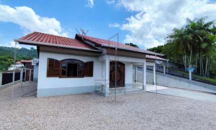 Casa com 2 quartos à venda no Dom Joaquim, Brusque , 85 m2 por R$ 650.000