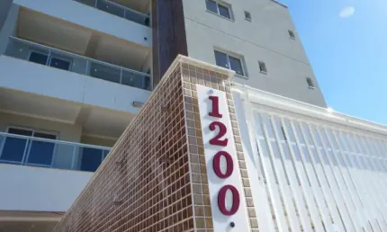 Apartamento com 2 quartos à venda no Centro, Bombinhas  por R$ 811.617