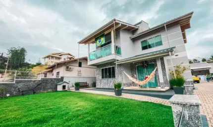 Casa com 2 quartos à venda no Guabiruba Sul, Guabiruba  por R$ 1.500.000