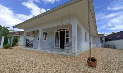 Casa com 2 quartos à venda no Limeira Baixa, Brusque , 215 m2 por R$ 1.100.000