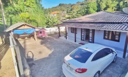 Casa com 4 quartos à venda no Cedrinho, Brusque , 247 m2 por R$ 750.000