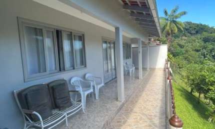 Casa com 3 quartos à venda no Azambuja, Brusque  por R$ 500.000