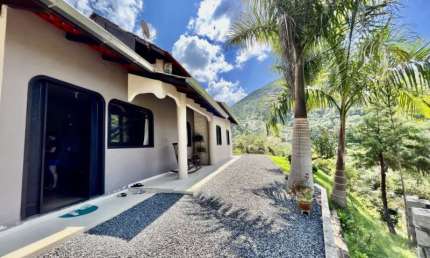 Chácara / sítio com 4 quartos à venda no Cedro Alto, Brusque , 140 m2 por R$ 1.380.000