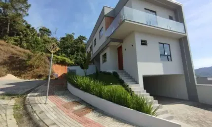 Casa com 3 quartos à venda no Aymoré, Guabiruba , 137 m2 por R$ 549.000
