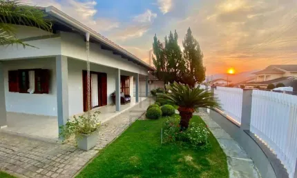 Casa com 3 quartos à venda no santa terezinha, brusque , 200 m2 por r$ 990.000