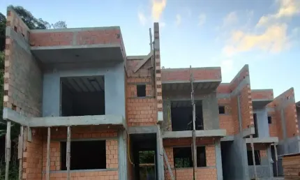Casa à venda no Nova Brasília, Brusque , 101 m2 por R$ 590.000