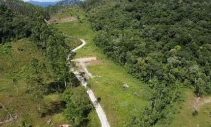Terreno à venda no centro, botuverá  por r$ 100.000