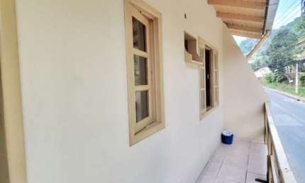 Casa com 2 quartos para alugar no Azambuja, Brusque , 100 m2 por R$ 1.550