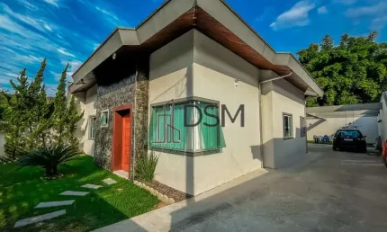 Casa com 3 quartos à venda no Primeiro de Maio, Brusque , 240 m2 por R$ 849.000