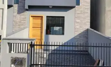 Casa com 2 quartos à venda no Azambuja, Brusque , 64 m2 por R$ 325.000