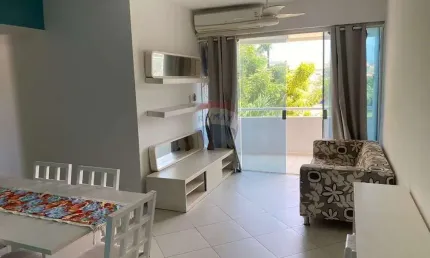 Excelente oportunidade: Apartamento de 3 quartos com suíte e 2 vagas de garagem no Recreio Ipitanga, Lauro de Freitas-BA!