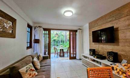 Apartamento de Luxo na Praia do Forte: 2 quartos, 2 suítes, 1 sala, 3 banheiros, 2 vagas de garagem, 70m² - Mata de São João-BA