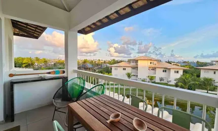 Lindo Apartamento de 3 quartos à venda em Praia do Forte, Mata de São João-BA: 1 suite, 1 sala, 3 banheiros, 90m².