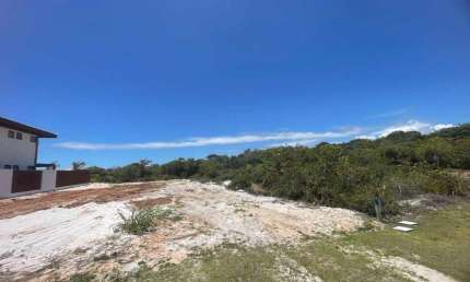 Terreno A VENDA Condomínio Praia das Tartarugas,  Praia do Forte, Mata de São João-BA: sua oportunidade de investimento!