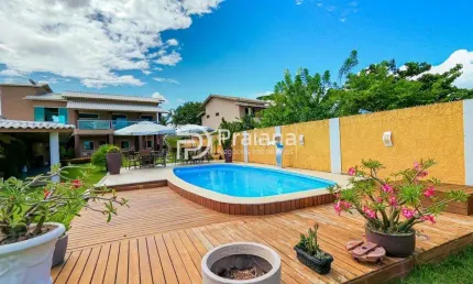 Casa para locação em Itacimirim Camaçari-BA: 5 quartos, 4 suítes, 7 banheiros, 6 vagas de garagem, 290m² de área.