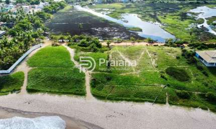 Terreno pé na areia à venda em Arembepe Camaçari-BA, 2.044m² frente mar, ideal para condomínio, pousada ou investimento turístico.