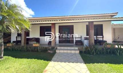 Casa para locação Anual e Locação Temporada em Guarajuba, Camaçari-BA: 4 quartos, 2 suítes, 180m².