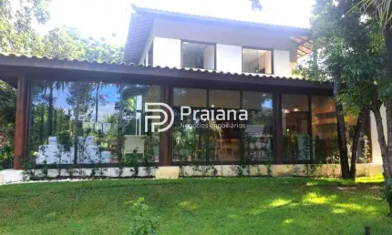 Casa de luxo em condomínio na praia do forte: 4 quartos, 4 suítes, 2 salas, 6 banheiros, 3 vagas, 195m² - venda e locação em mata de são joão-ba.