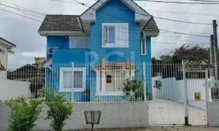 Casa para Venda - 132.13m², 3 dormitórios, sendo 1 suites, 4 vagas - Ipanema