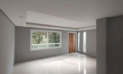 Casa 3 dorm. 1 Suíte + 3 vagas 223m² Cavalhada - Porto Alegre